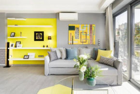 Stylish Boutique Loft With Private Balcony